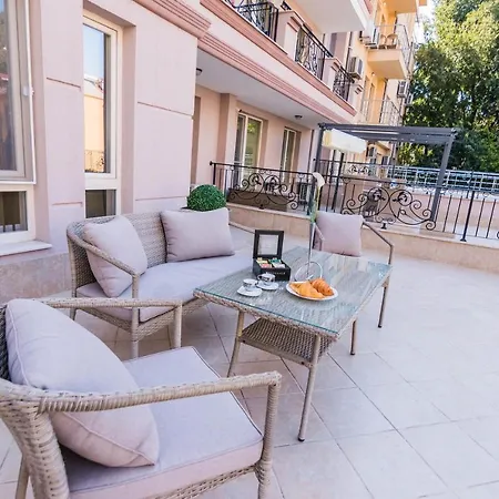 Kapana Luxury Center With Garage Apartment Plovdiv