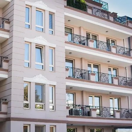 Kapana Luxury Center With Garage Appartement